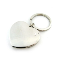Memoria USB metalica en forma de Corazon con una chispita