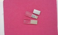 Memoria USB en Metal y Cristal