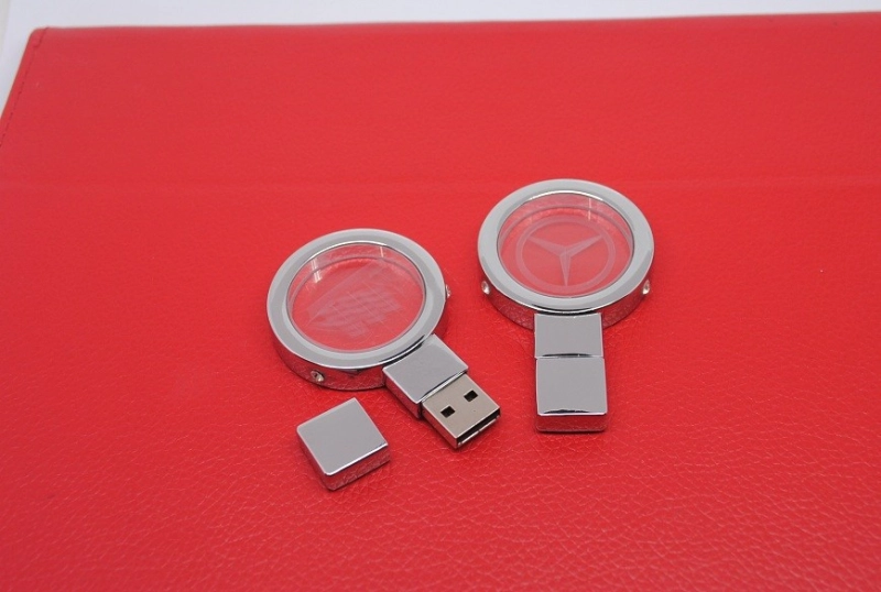 Memoria USB en Metal y Cristal