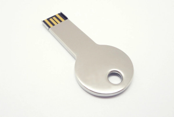Memoria USB metalica diseño Llave