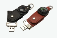 Memoria USB en Cuero con Brujula