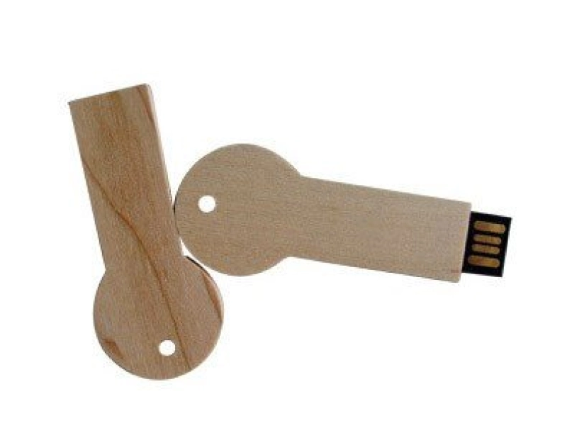 Memoria USB en madera en forma de Llave
